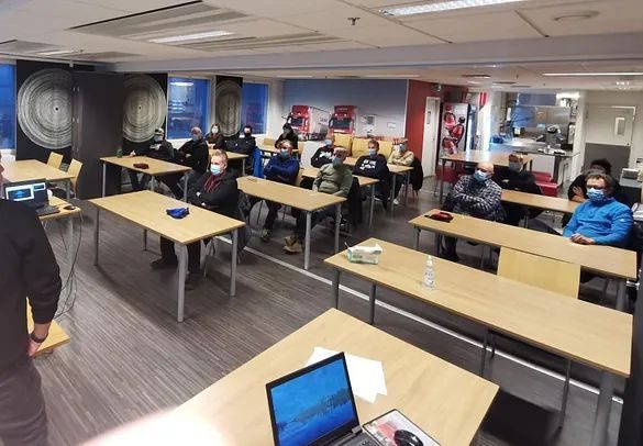 Kuljettajakoulutukset — lähikoulutus käynnissä